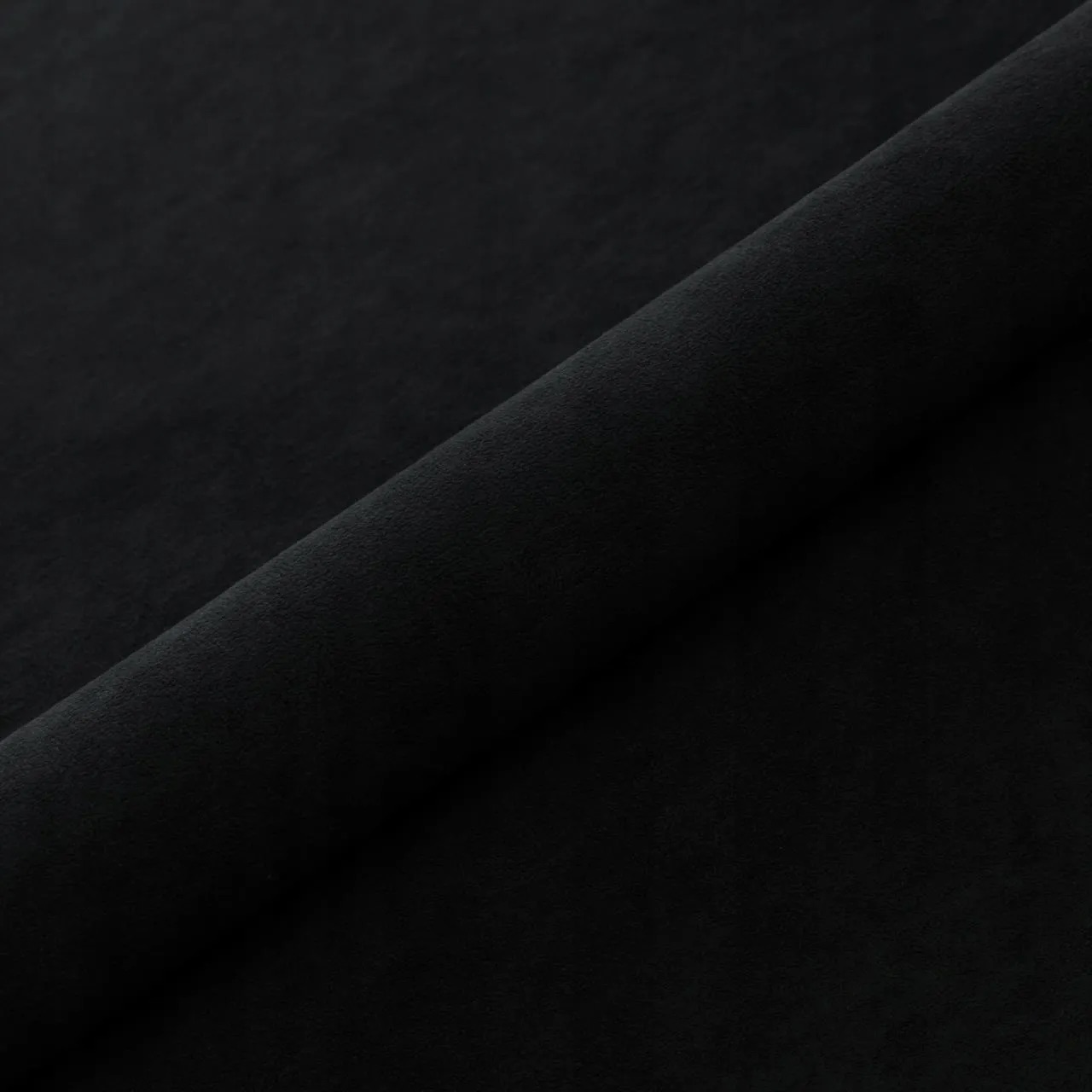 Uttario Velvet 2980 - černá