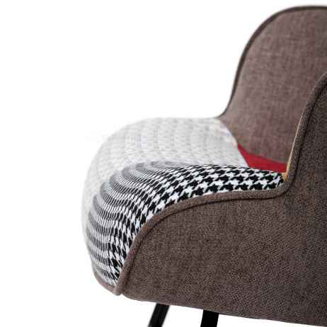 Křeslo houpací, potah patchwork látka, dřevěné nohy, masiv kaučukovník