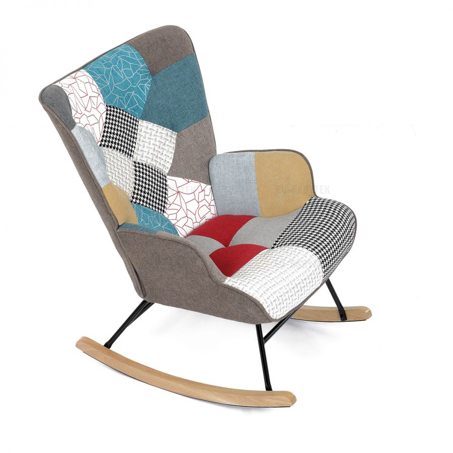Křeslo houpací, potah patchwork látka, dřevěné nohy, masiv kaučukovník