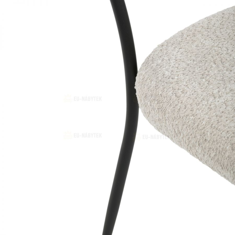 Židle jídelní, krémová látka, černé kovové nohy.