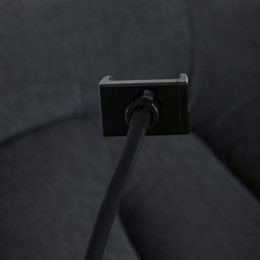 TV křeslo s elektrickým polohováním, hlasové ovládání (ENG), reproduktor, podsvícení, držák telefonu, uložný box, zabudo