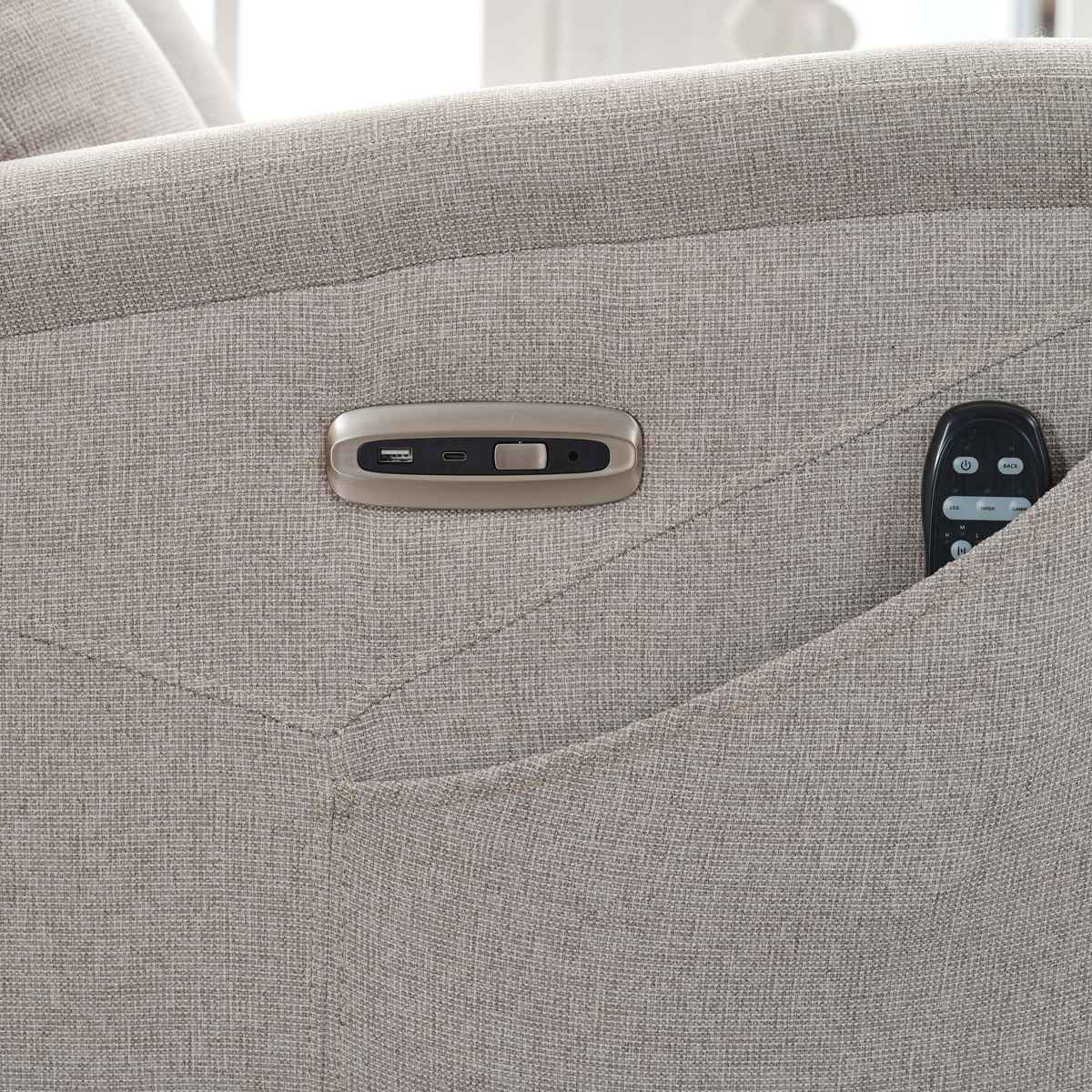 Křeslo polohovací masážní s výhřevem,  8bodová vibrační masáž, zvedací systém, USB, krémová látka